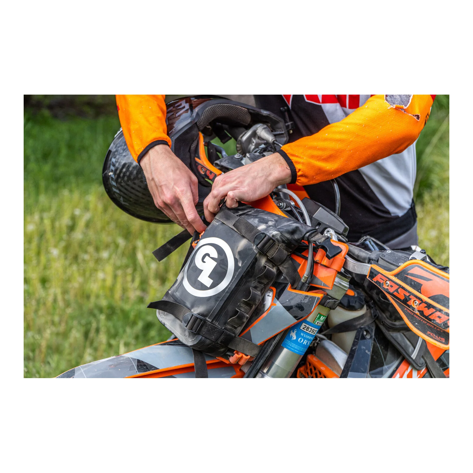 Giant Loop Fender Bag - Image 8