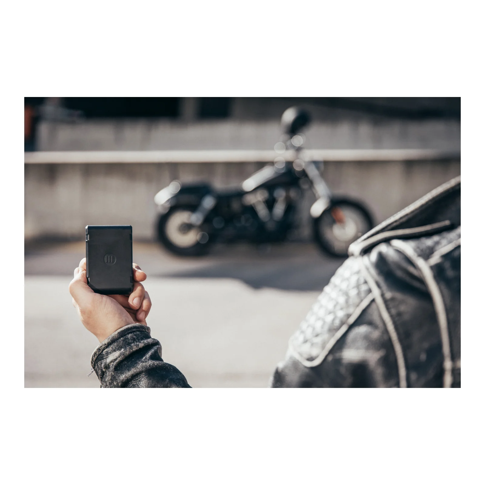 Monimoto 7 Smart Motorcyle GPS Tracker - Image 6