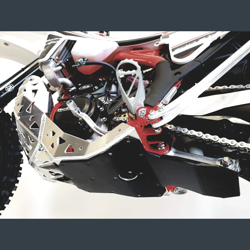 Skid plate with exhaust pipe guard and plastic bottom for Beta (Arrow pipe) 2019 - Image 4