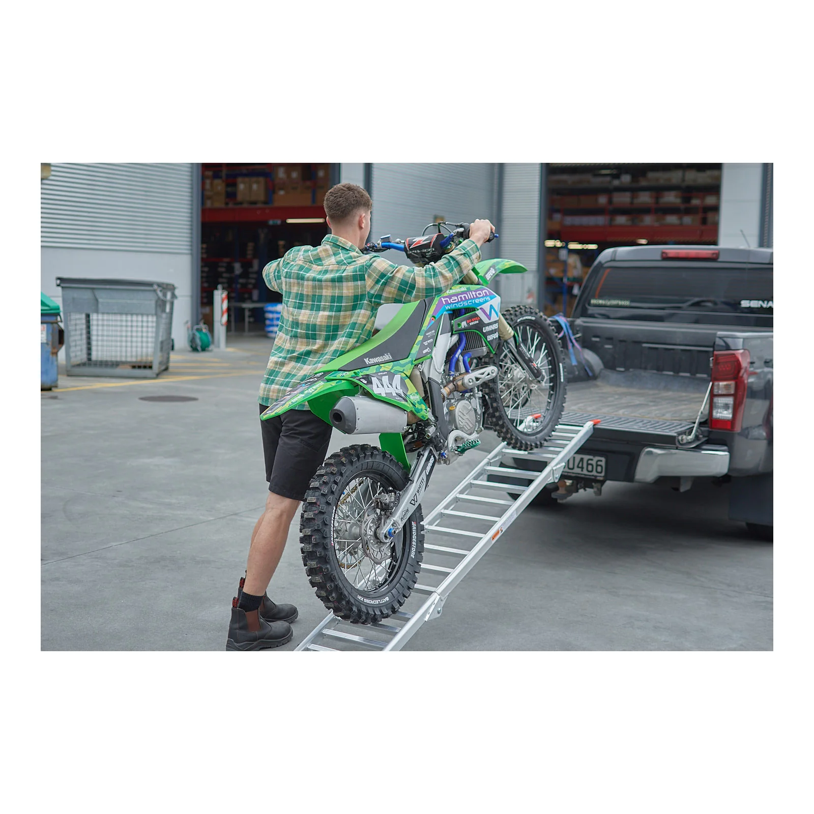 Whites Alloy Tailgate Folding Ramp 223x35cm 318kg Rated - Image 5